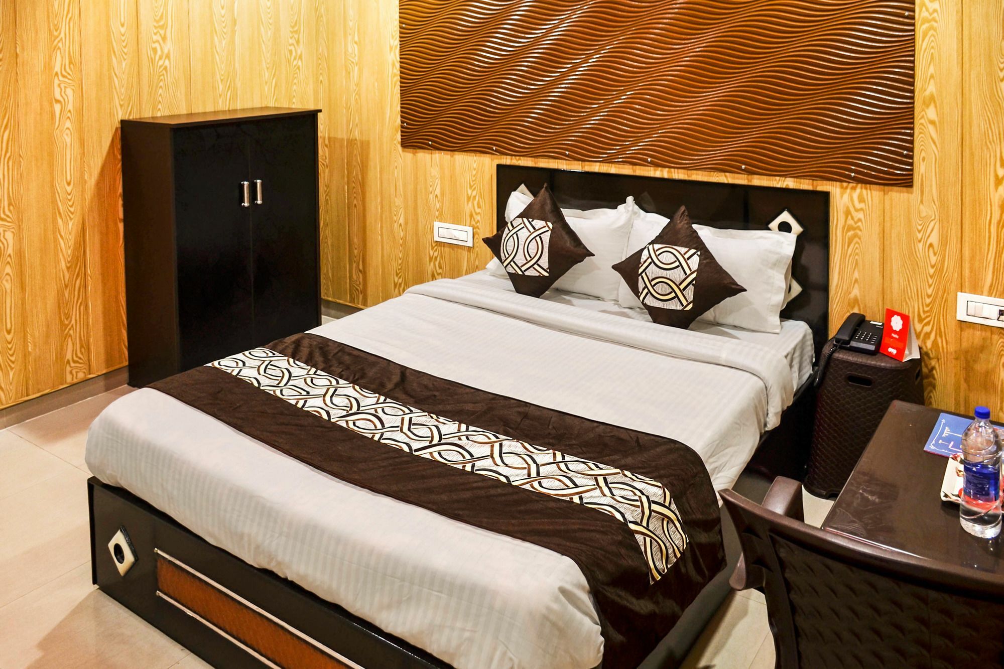 Oyo 8105 Royale Guest House ルディヤーナー エクステリア 写真